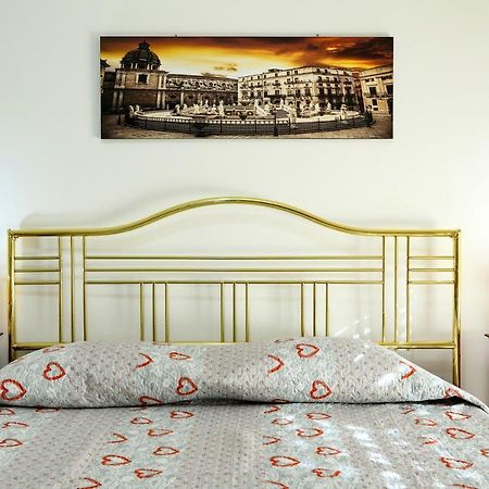 A Casa Di Fra' Bed and Breakfast Palermo Eksteriør billede