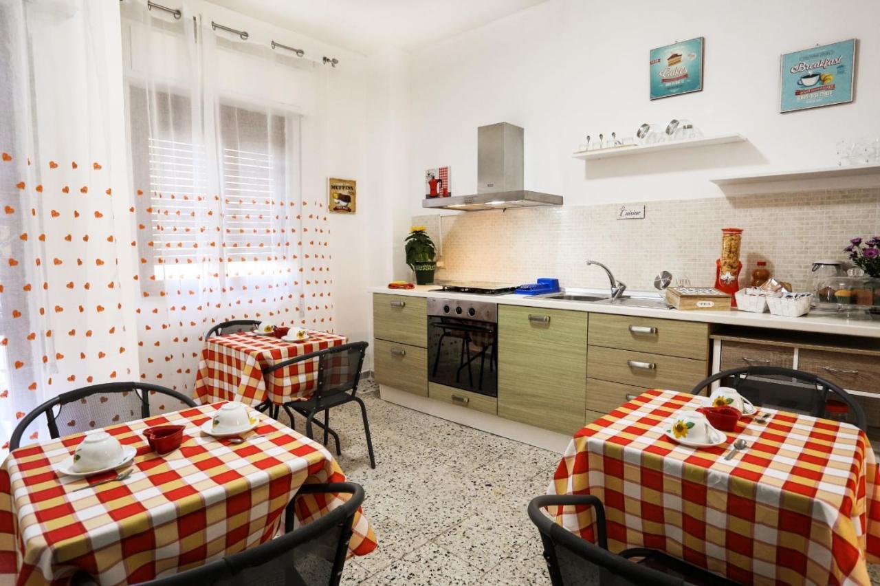 A Casa Di Fra' Bed and Breakfast Palermo Eksteriør billede