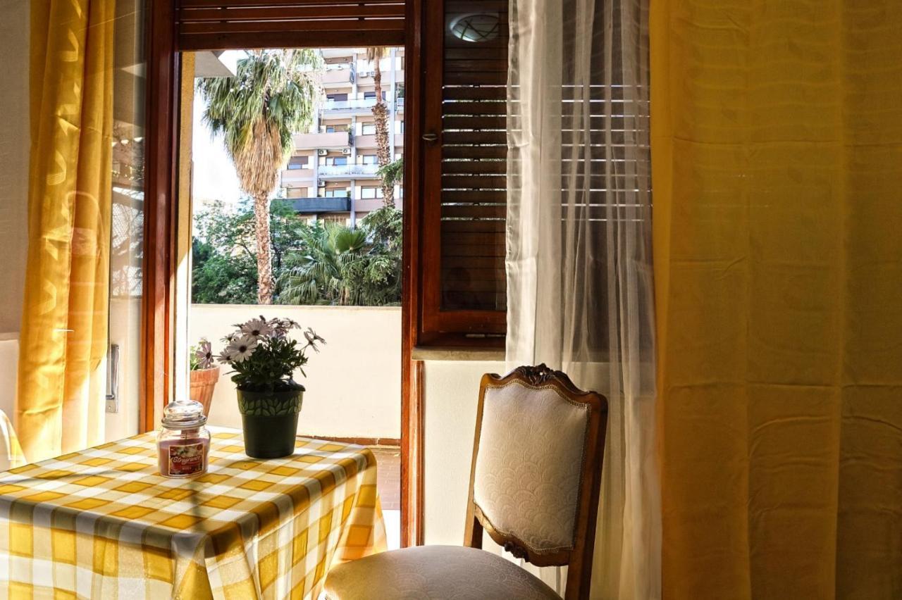 A Casa Di Fra' Bed and Breakfast Palermo Eksteriør billede