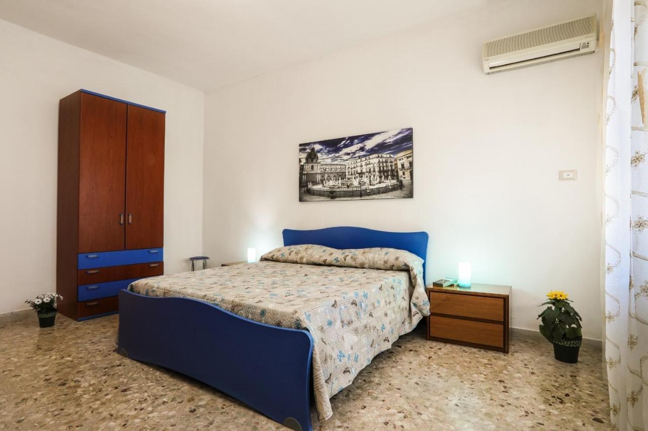 A Casa Di Fra' Bed and Breakfast Palermo Eksteriør billede