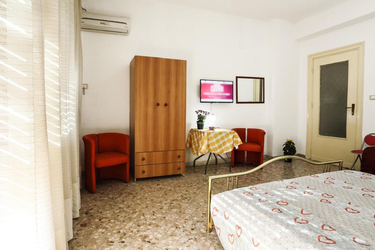A Casa Di Fra' Bed and Breakfast Palermo Eksteriør billede