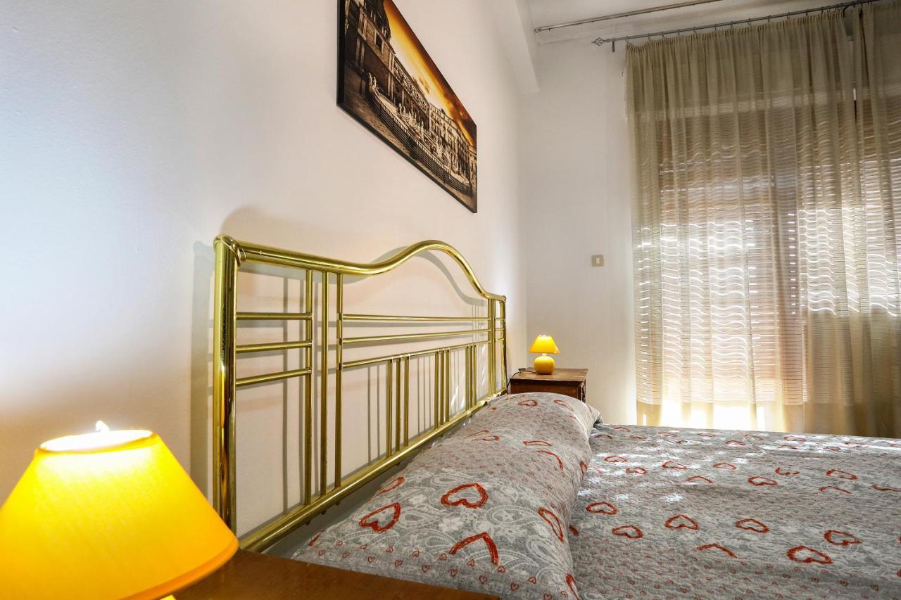 A Casa Di Fra' Bed and Breakfast Palermo Eksteriør billede